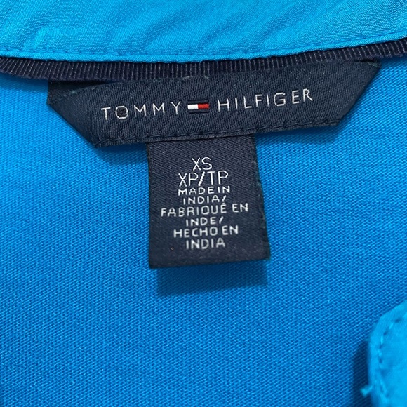 *SOLD* Tommy Hilfiger Sleeveless Top | XS - Picture 3 of 4